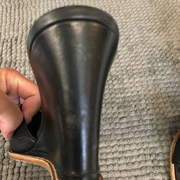 Chanel interlocking CC black leather slides - Picture 16 of 16
